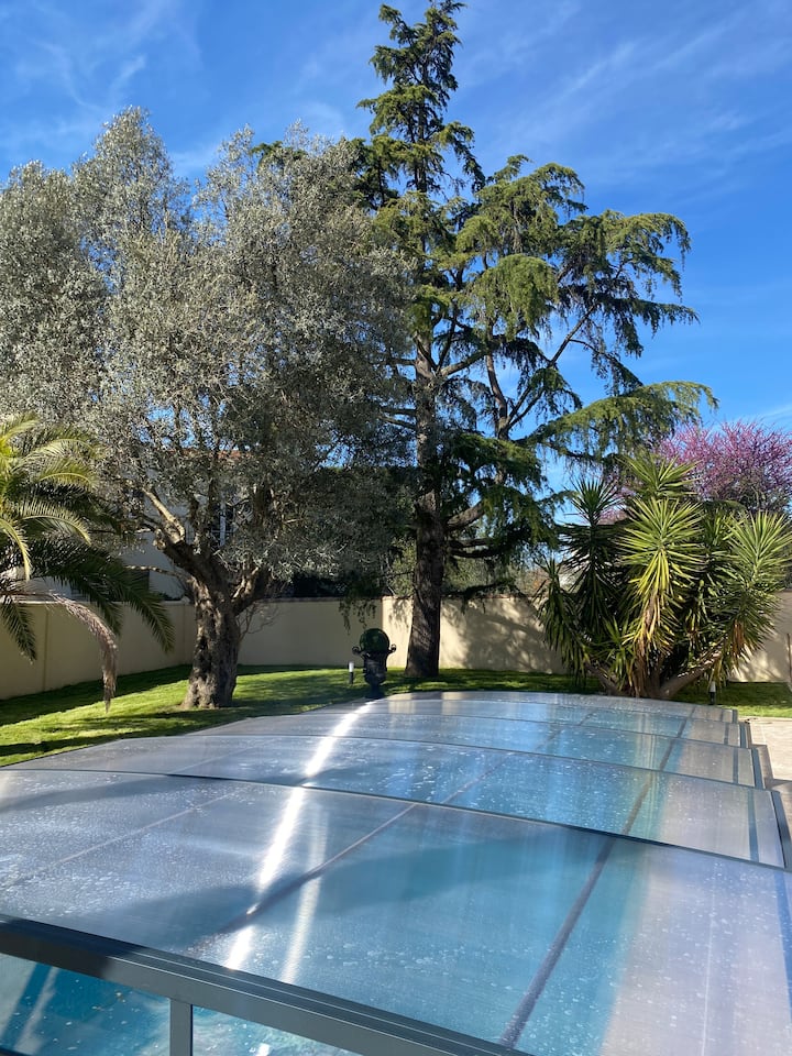 M Carca : Maison, Piscine, Wifi Et Parking - Carcassonne