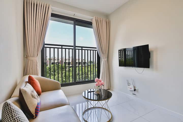 Modern Quiet 2br Apt| Free Pool&gym| 30m To Tsn - Tỉnh Bình Dương