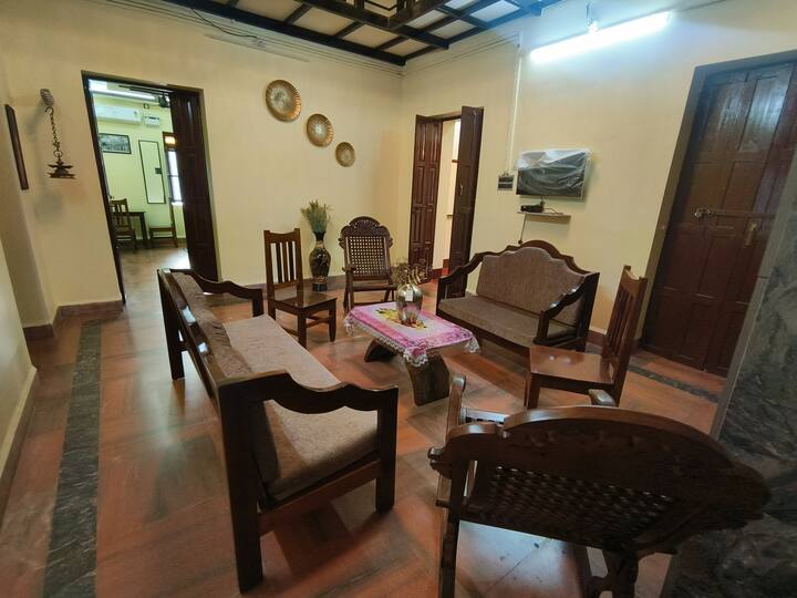 Living room image 4