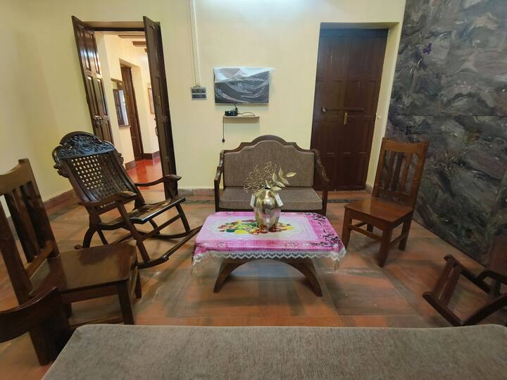 Living room image 8