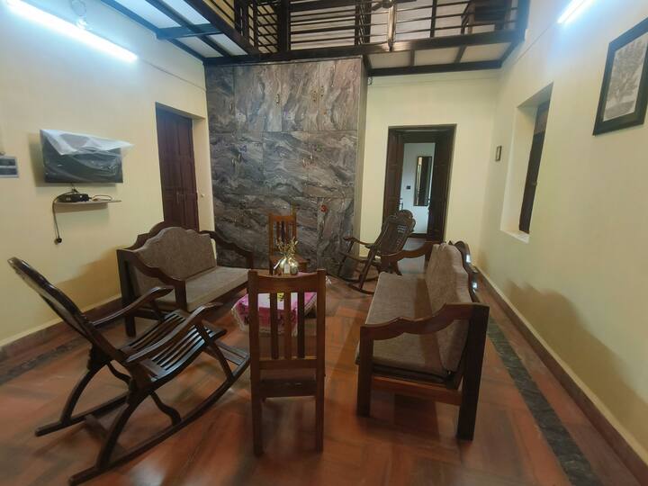 Living room image 2