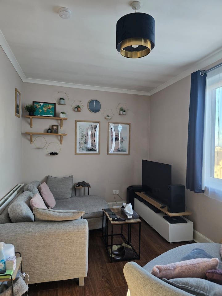Modern Flat: Well-connected, Nearby Attractions - 愛丁堡