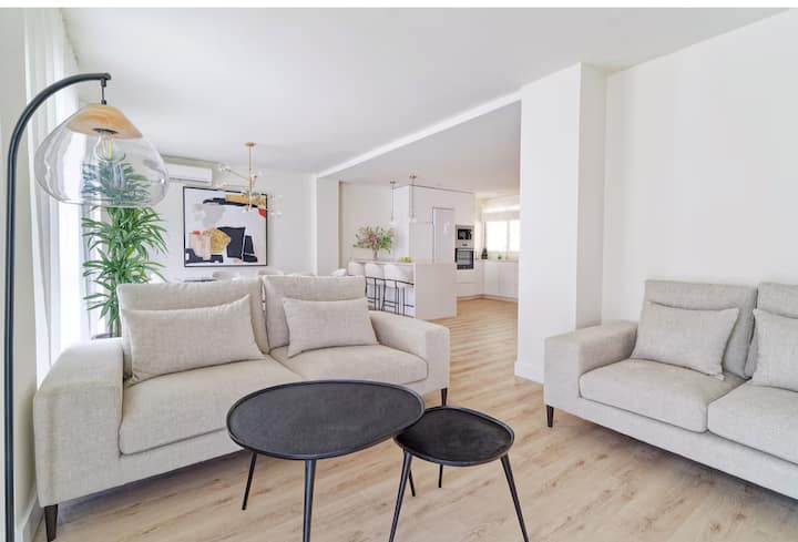Elegante Alojamiento Completamente Nuevo - Fuengirola
