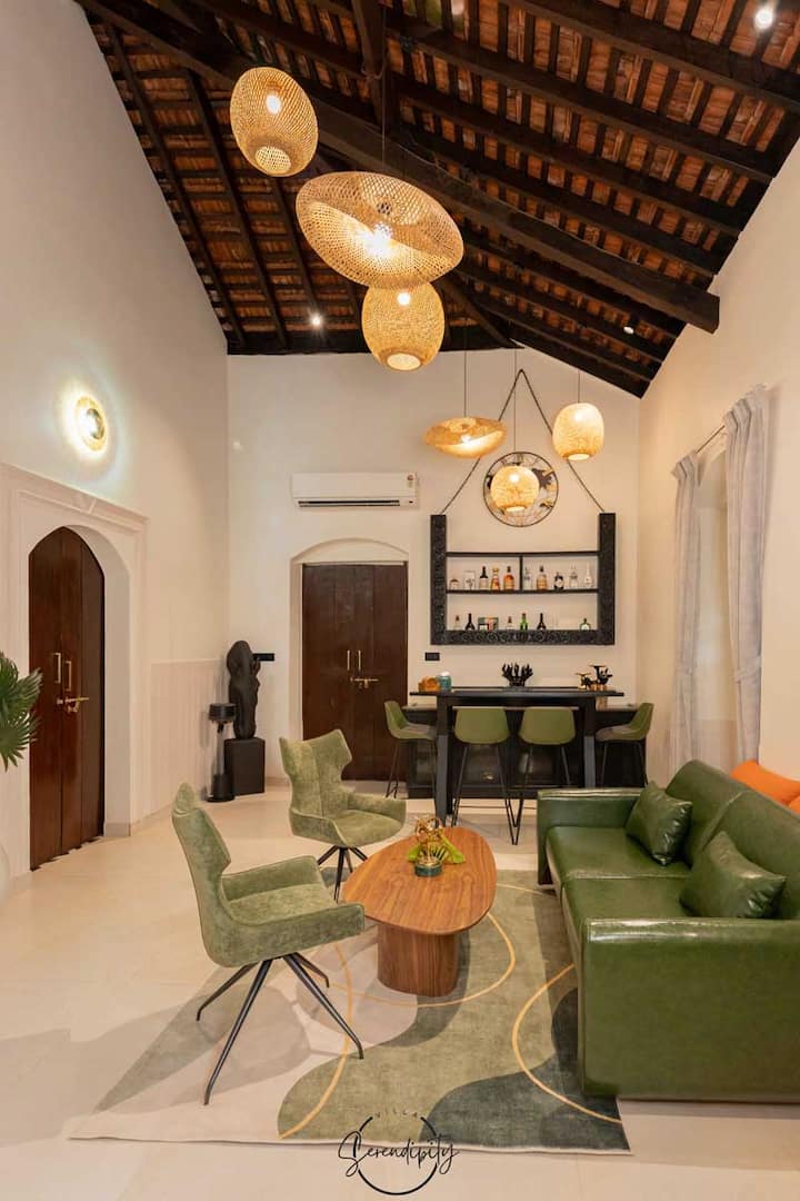 Living room image 2