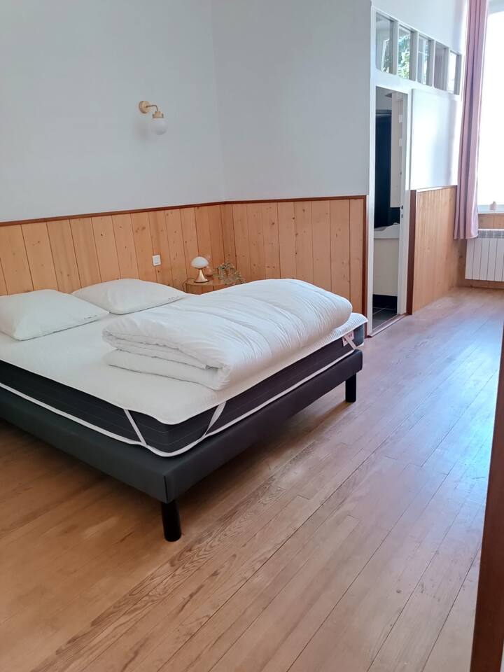 საძინებელი 1