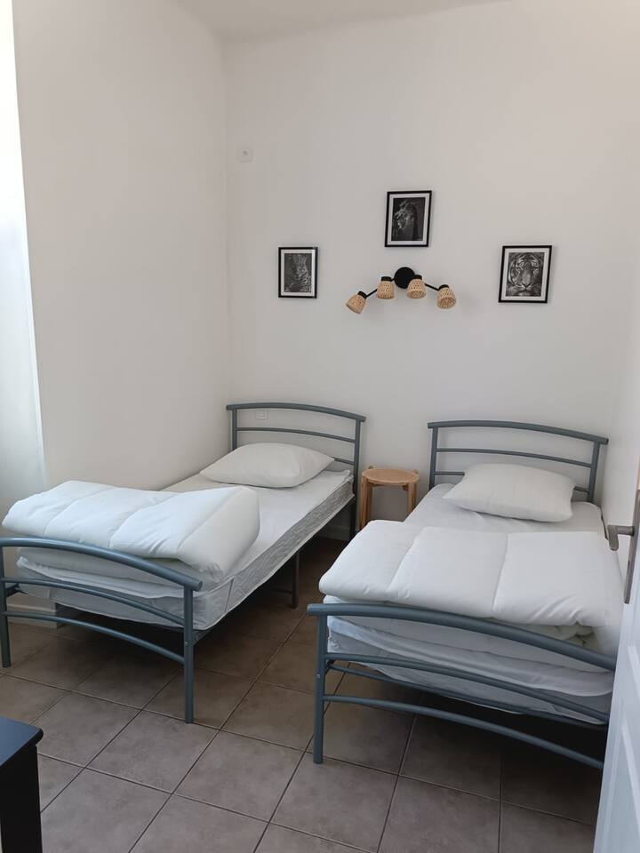 საძინებელი 3