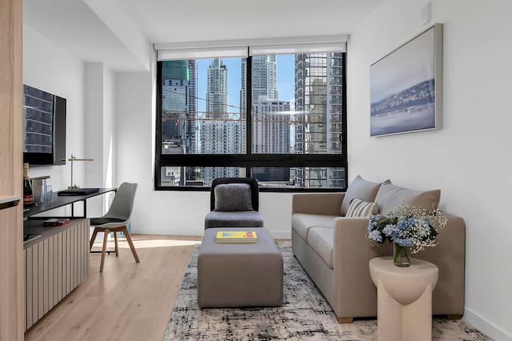 District 225 New & Modern Near Miami Worldcenter - Miami