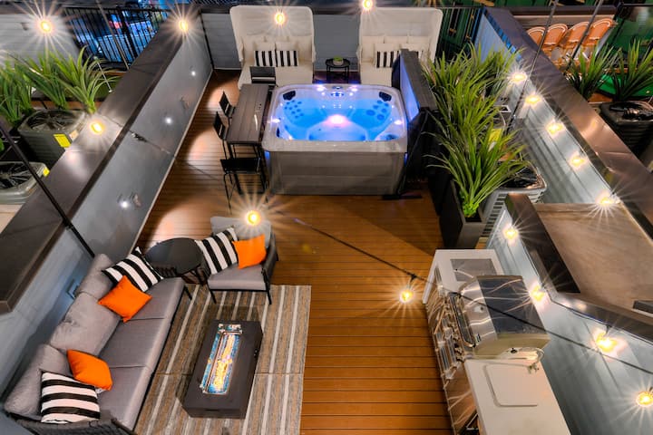 Cowboy Saloon! Lux Nash Stay-hot Tub+pool! 9 Beds! - Nashville