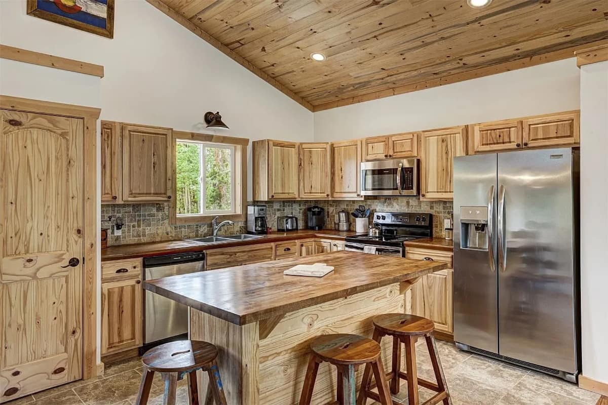 Additional cabin gallery image