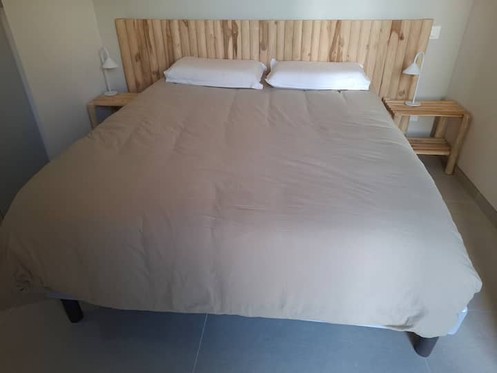 เตียงควีนไซส์