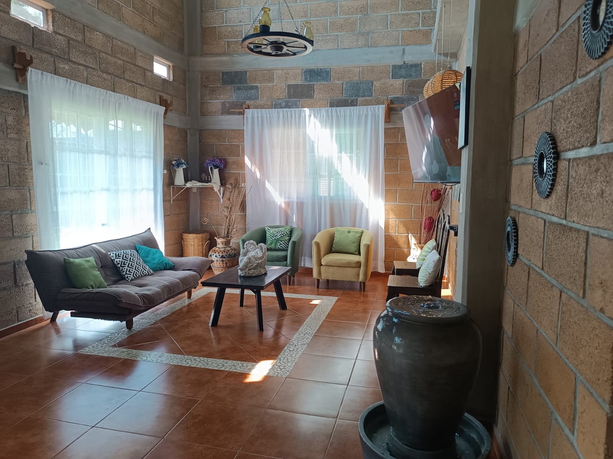 Successful Airbnb property: Enjoy a house with a pool, have fun with the family. in Cuauchiles