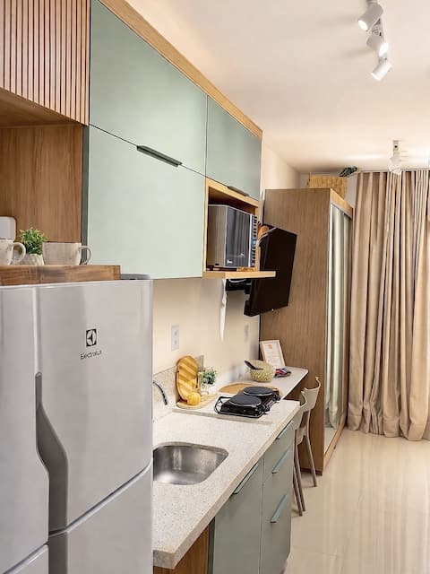 Top performing Airbnb: Modern Studio with Sea/Pool/Waterfront/Garage View in Pituba