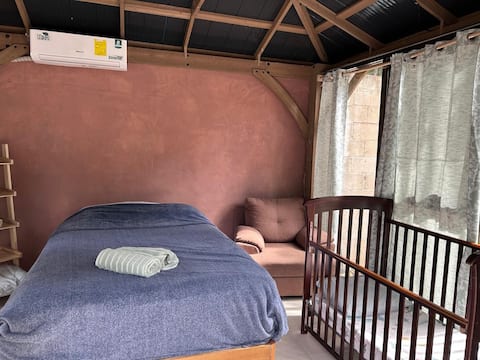 Popular Airbnb listing: Paris Cabin near the airport in Alfredo V. Bonfil