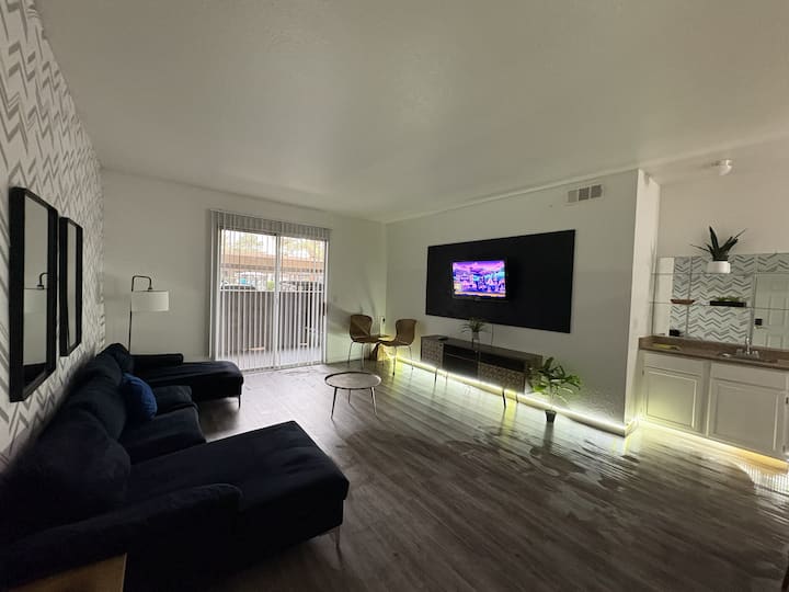 (16) Near Stadium And Allegiant - M Resort Spa Casino