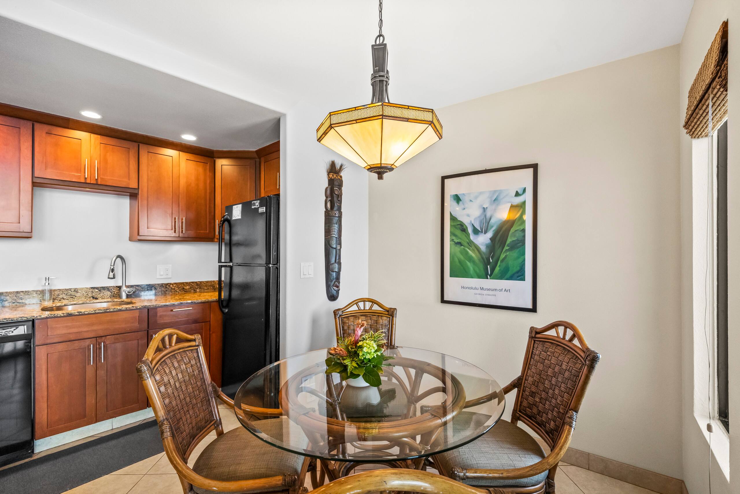 Sun & Stunning Oceanfront Sunsets–Kihei Beach #505 - Image 13