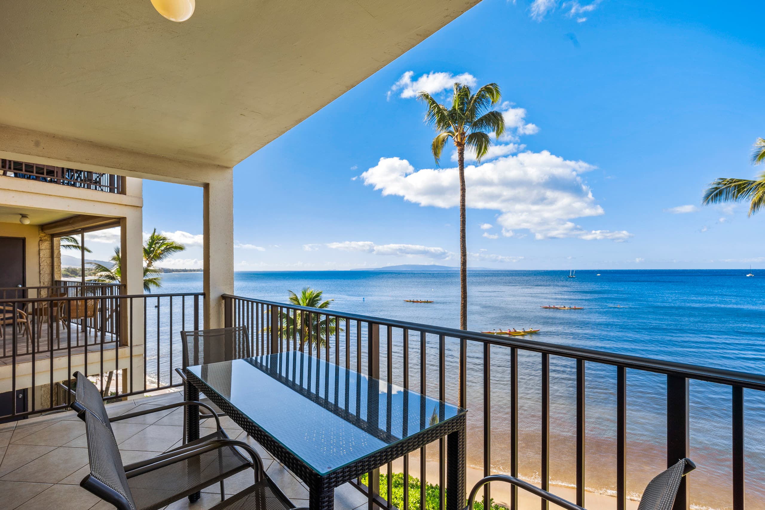Sun & Stunning Oceanfront Sunsets–Kihei Beach #505 - Image 1