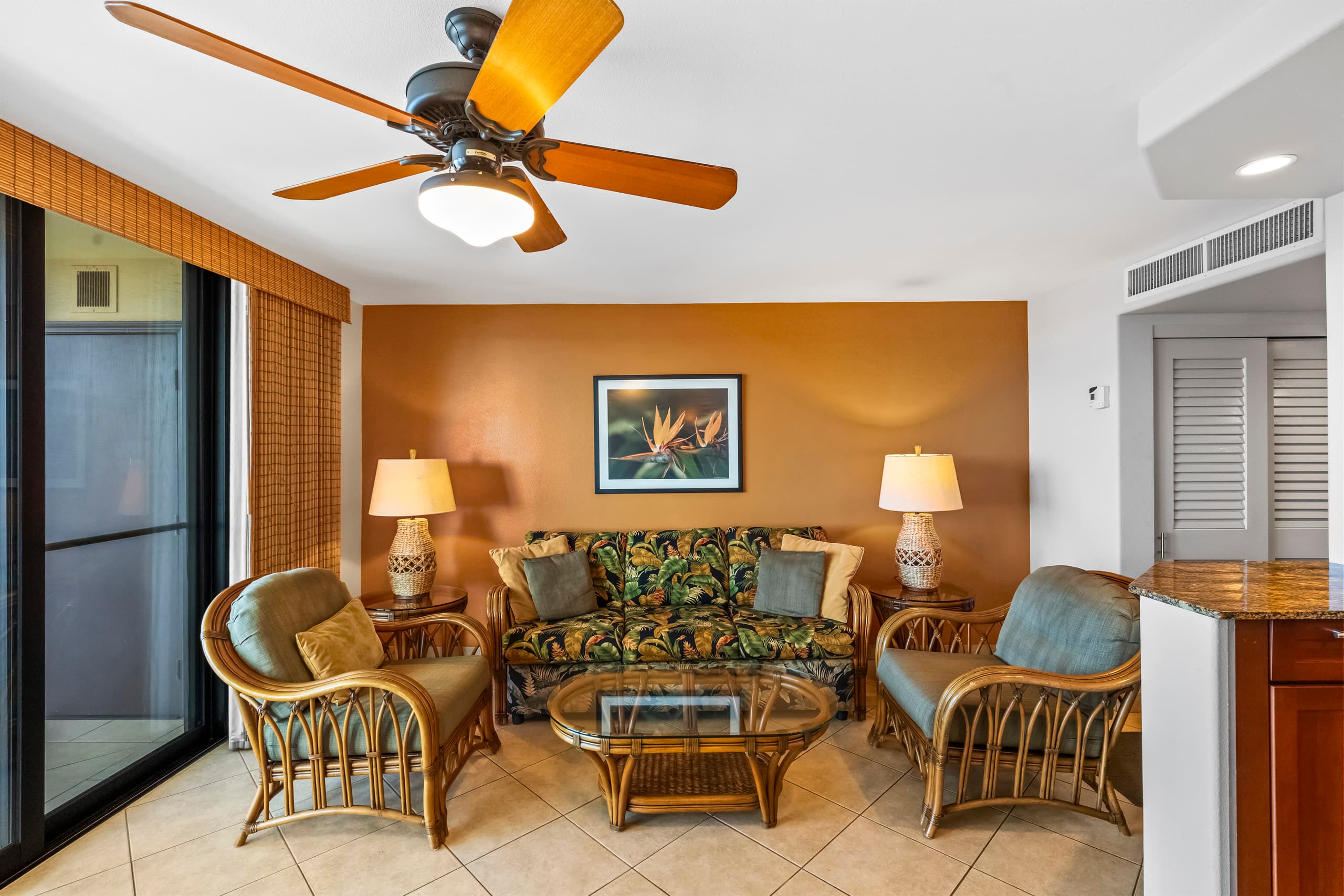 Sun & Stunning Oceanfront Sunsets–Kihei Beach #505 - Image 2