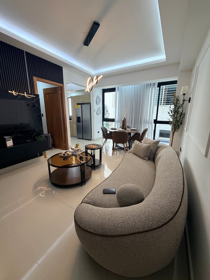 Black Pearl Stay | Modern Luxury W/ Rooftop Pool - Santo Domingo