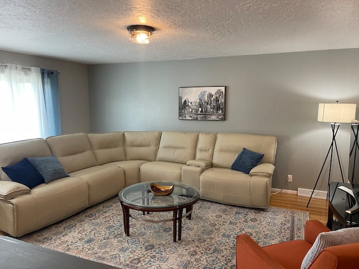 Remodeled Home With Backyard Oasis & Mountain View - Albuquerque, NM