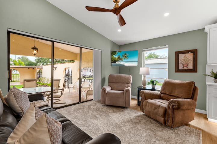 Casa Del Sol - 3 Bed/2 Bath (In-law Suite) - Sarasota, FL