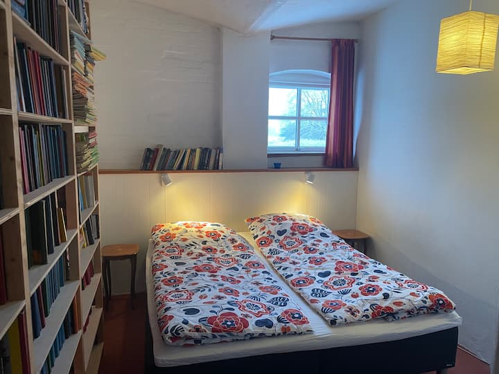 საძინებელი 1