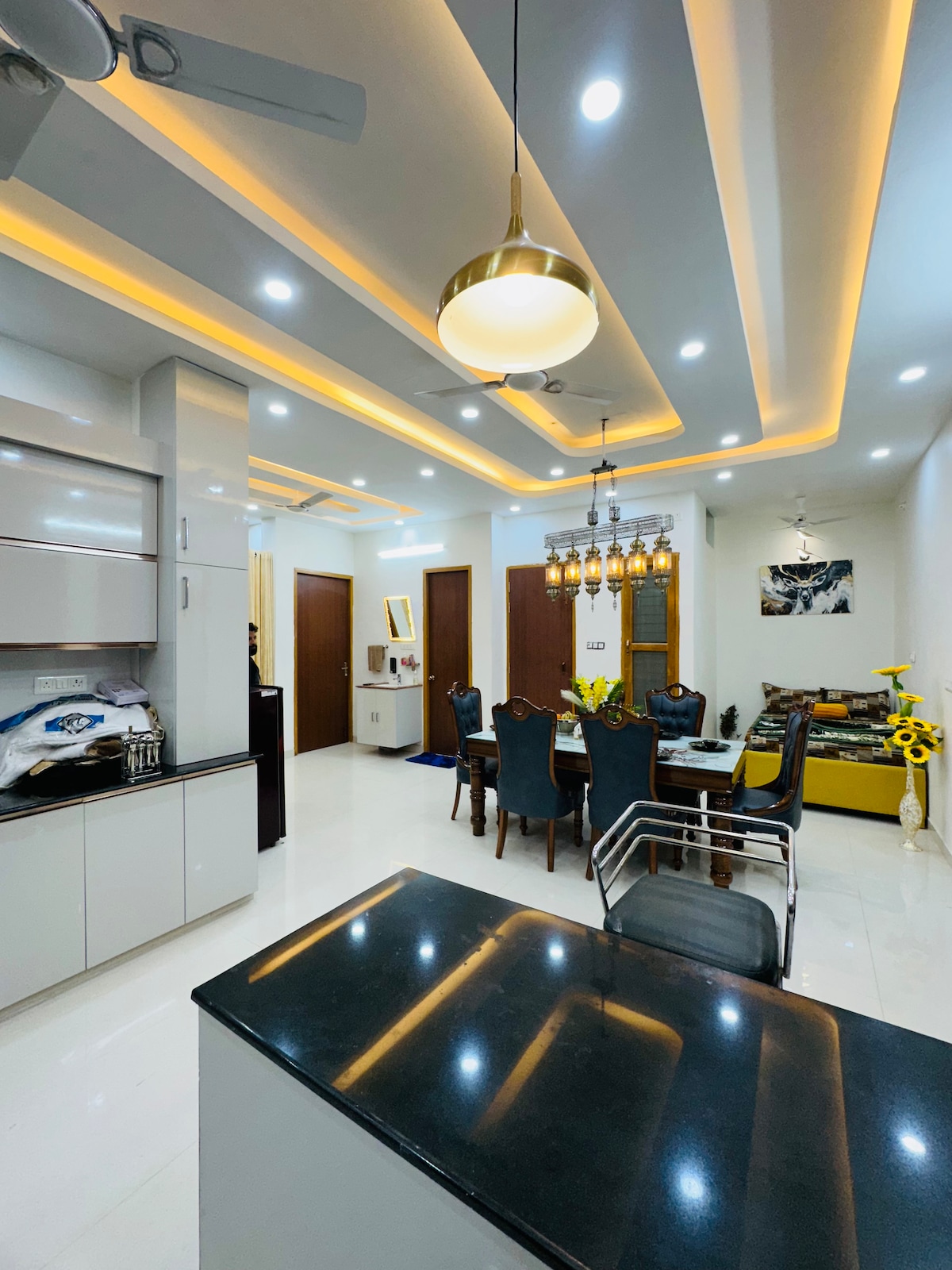 The Yellow House — Luxury 3bhk Villa in Gomti Nagar — gallery 3