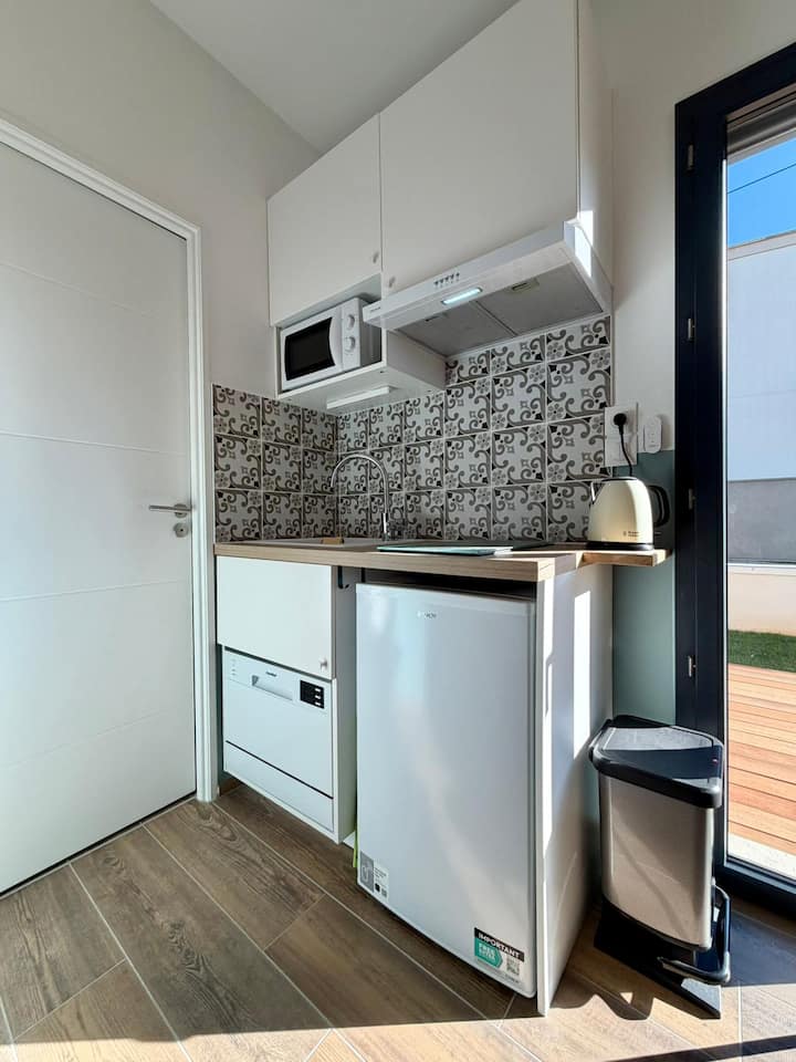 Studio Cosy Avec Jardin Privé Dans Villa Neuve - Montélimar