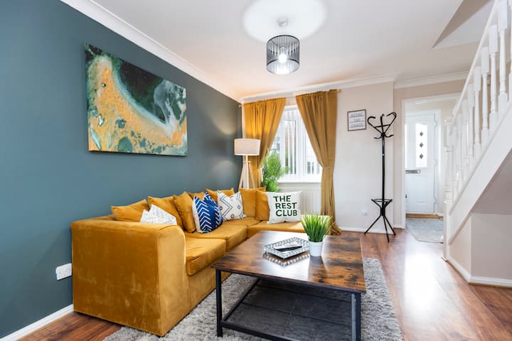 Stylish 3br | Contractor Friendly | Long Stays - Durham