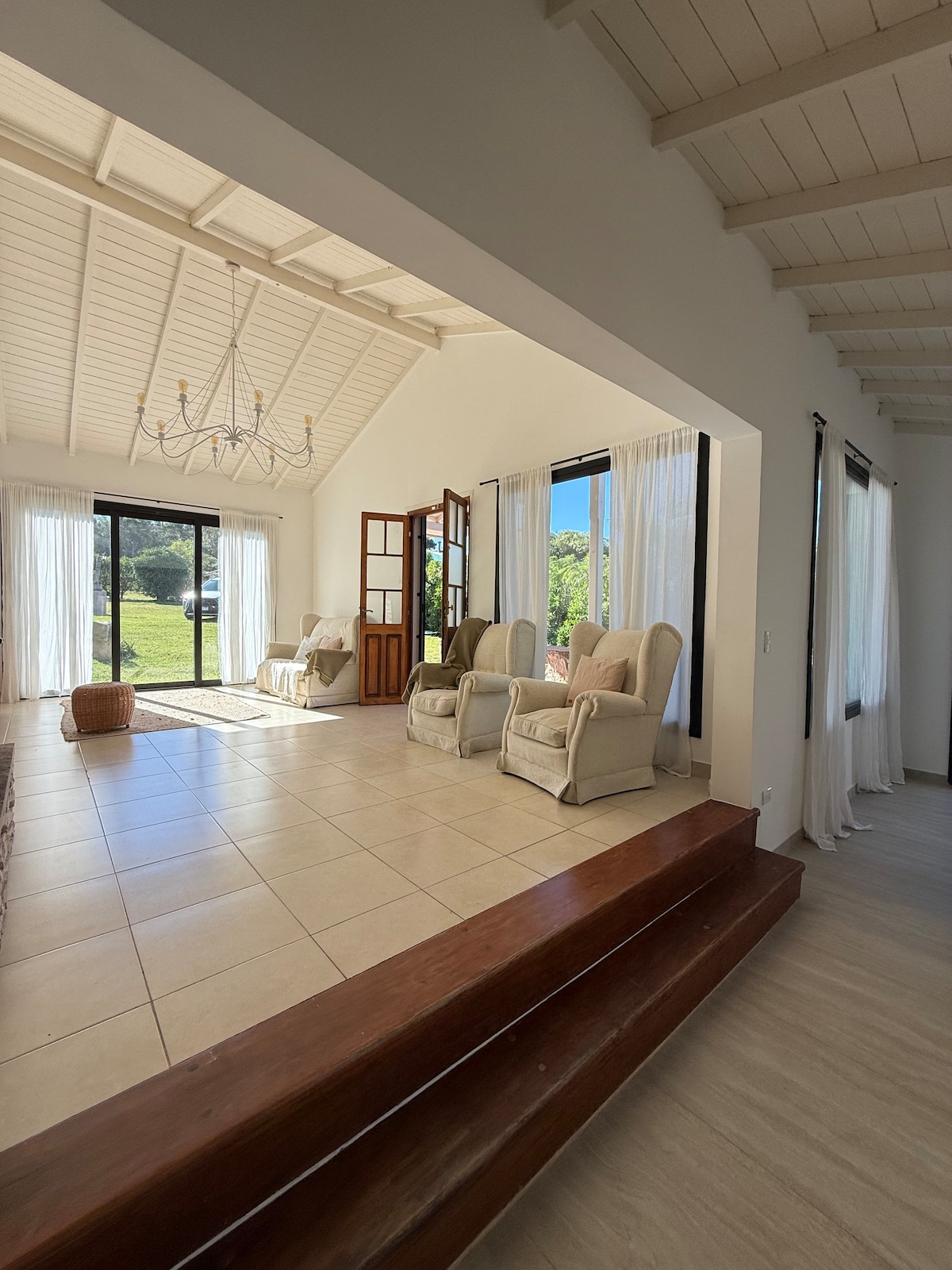Popular Airbnb listing: House 2 blocks from the sea | Garden and relaxation in Colonia Chapadmalal
