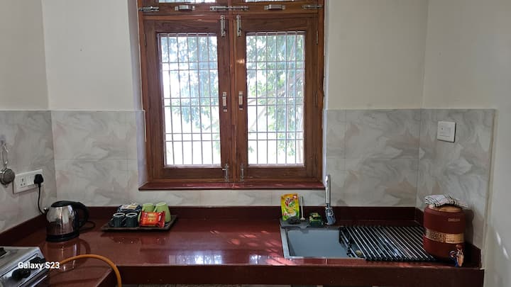 Rustic Farmhouse Retreat At Uma Vihar Farmhouse - Kanpur