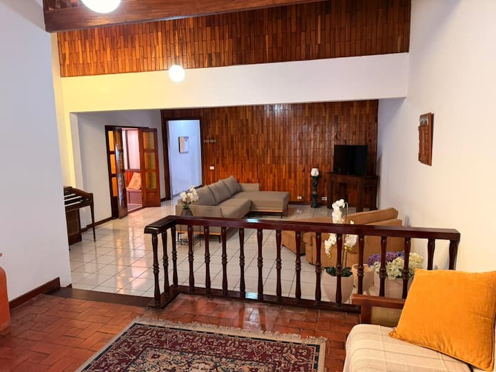 Casa 754 | Casa Familiar Con Ubicación Céntrica - San José