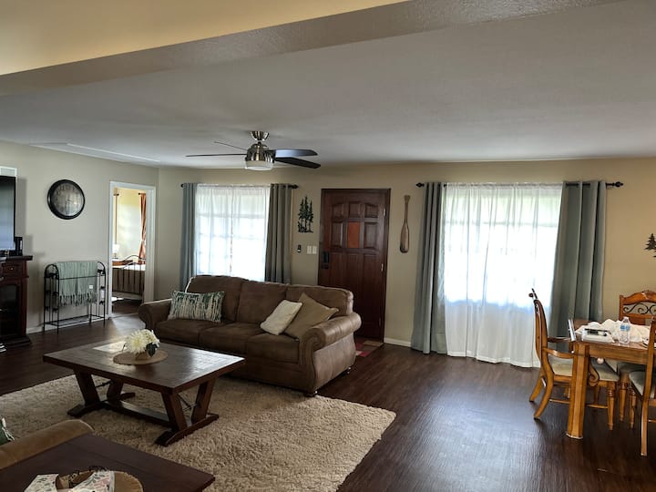 River House At Rising River - Roseburg, OR