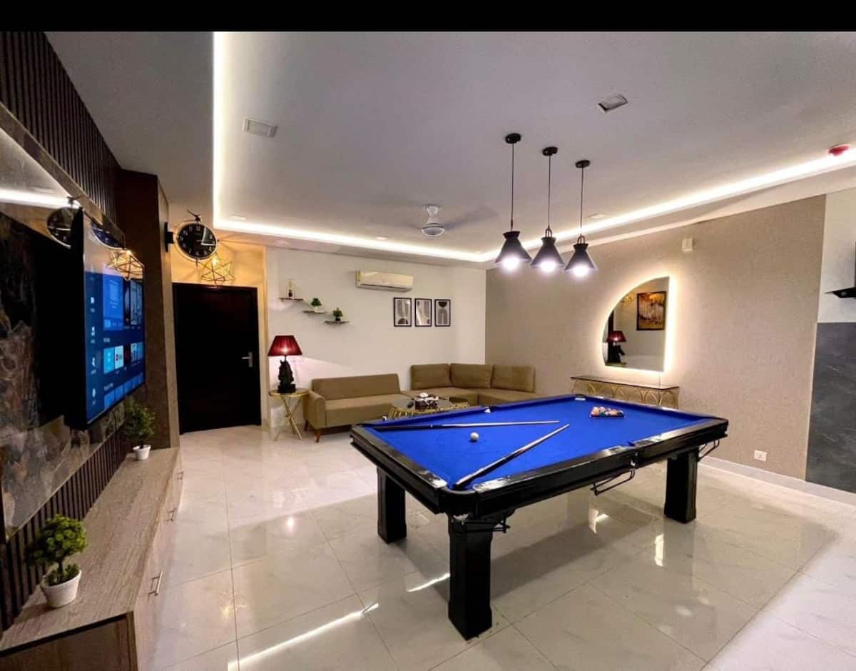 Fun 1-BHK with Snooker Table – Zameen Opal, Lahore