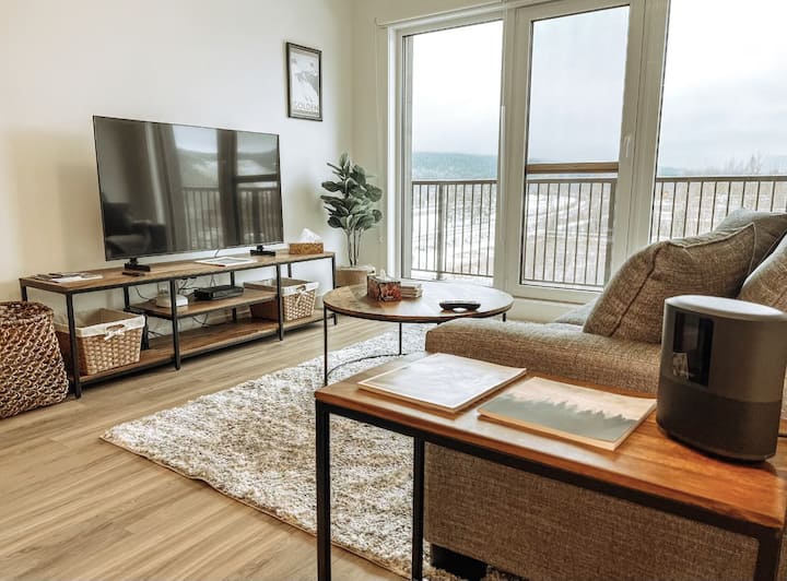 Top Floor Downtown Apartments photo