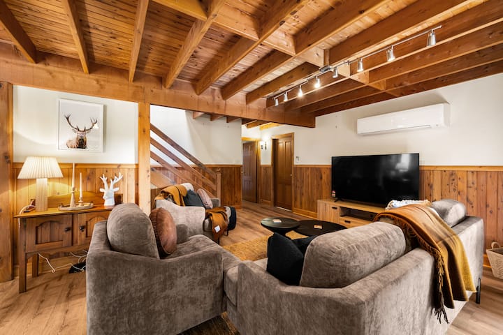 Alpine Alps Cabin | Spacious Alpine Retreat - Bright