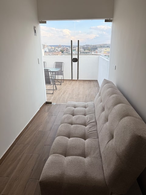Popular Airbnb listing: Beautiful apartment overlooking the basilica in San Juan De Los Lagos
