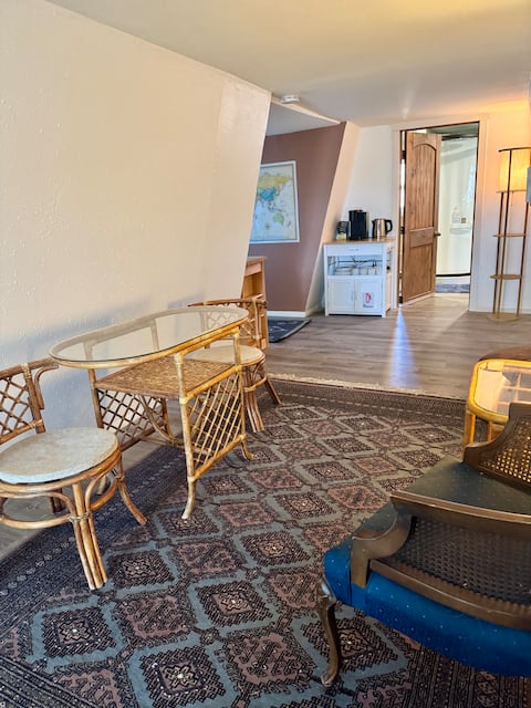 Popular Airbnb listing: Buena Vista Birdhouse in Buena Vista