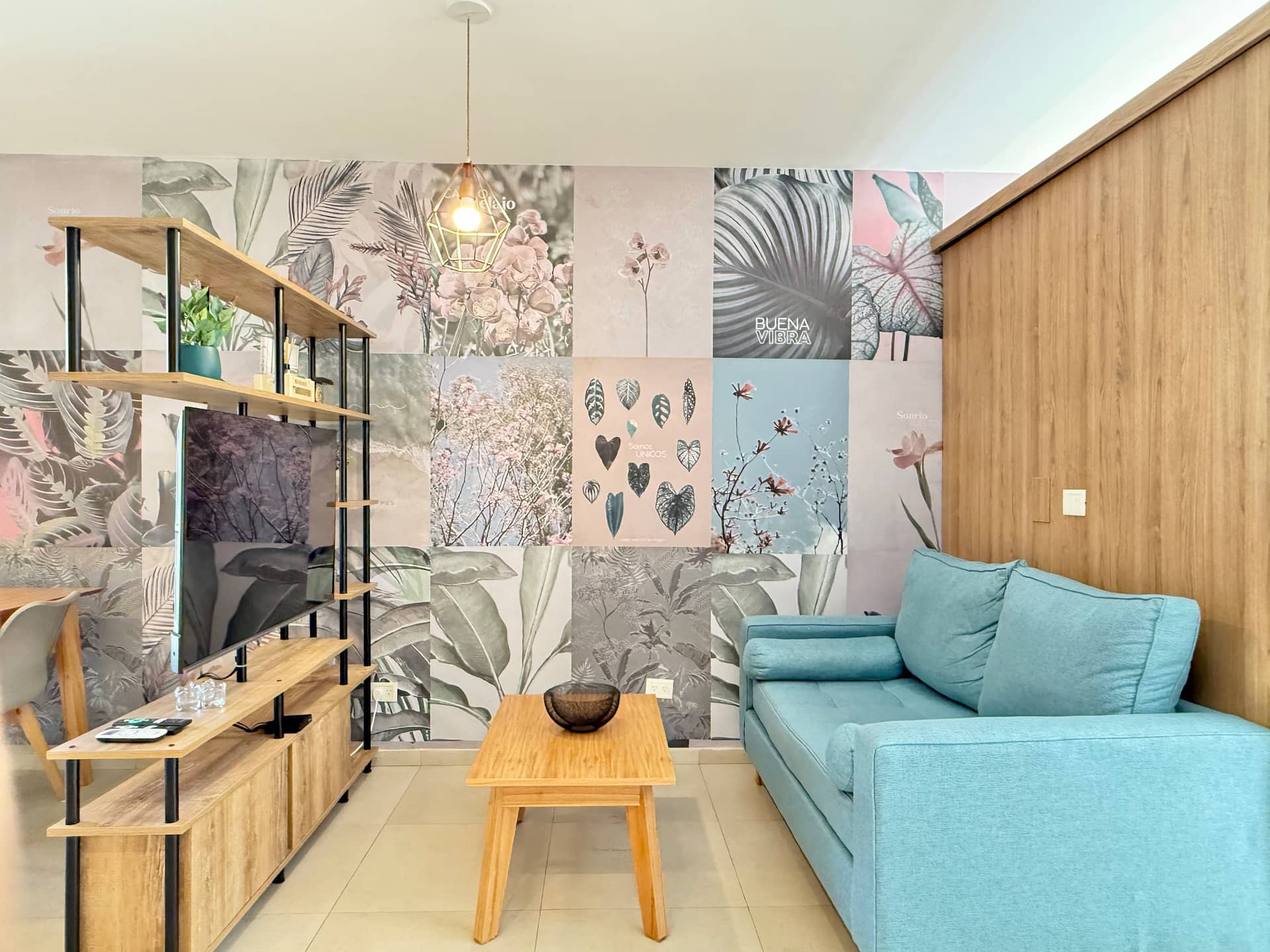 Apartment with terrace pool in Monserrat