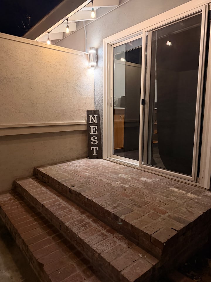 Snug Studio - Lancaster, CA