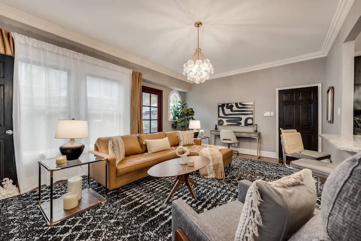 Wellness-focused King Suite W/ Resort Access - Dallas