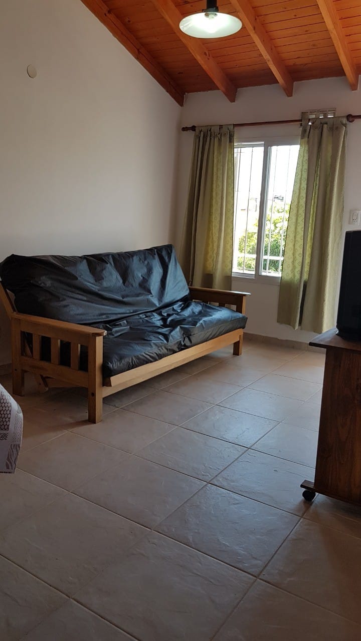 Casa 3 Ambientes Amplia Y Luminosa 1°piso - Santa Teresita