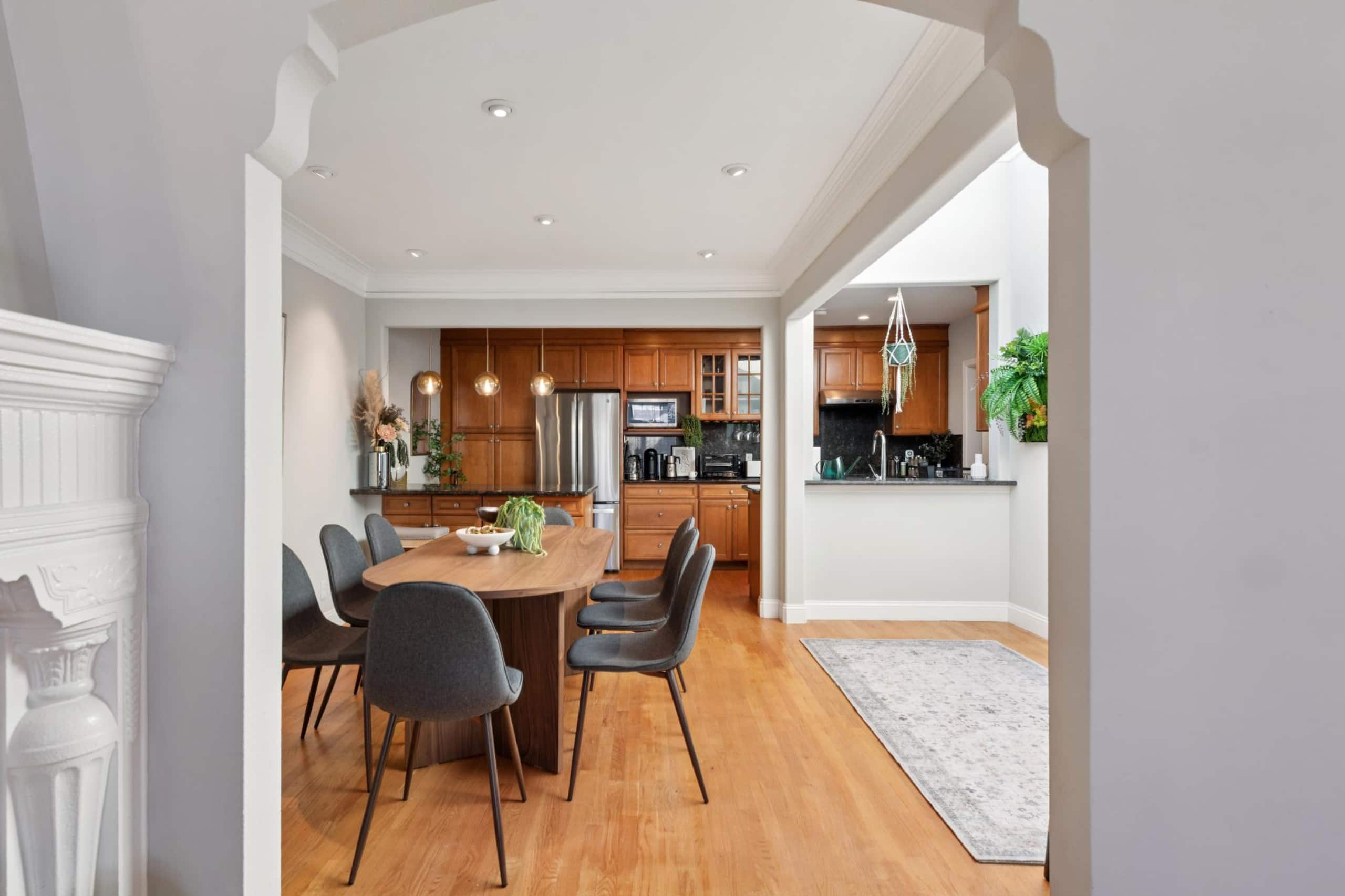 Home in San Francisco · ★4.96 · 3 bedrooms · 4 beds · 1 bath - Image 18