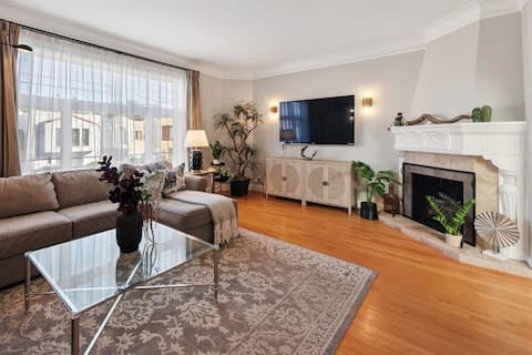 Successful Airbnb property: 3 BR Sunset Home w Parking by GG Park Food Transit in Central Sunset