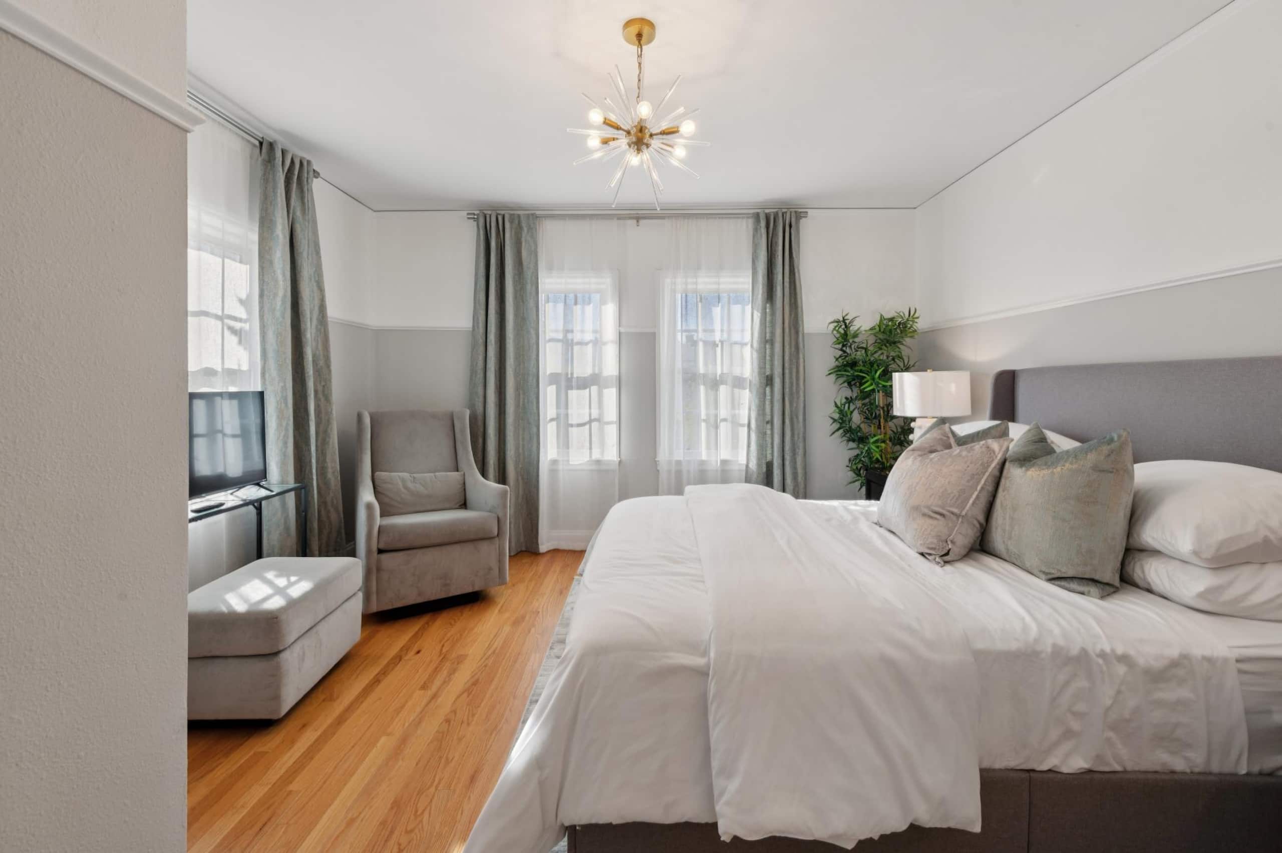 Home in San Francisco · ★4.96 · 3 bedrooms · 4 beds · 1 bath - Image 34