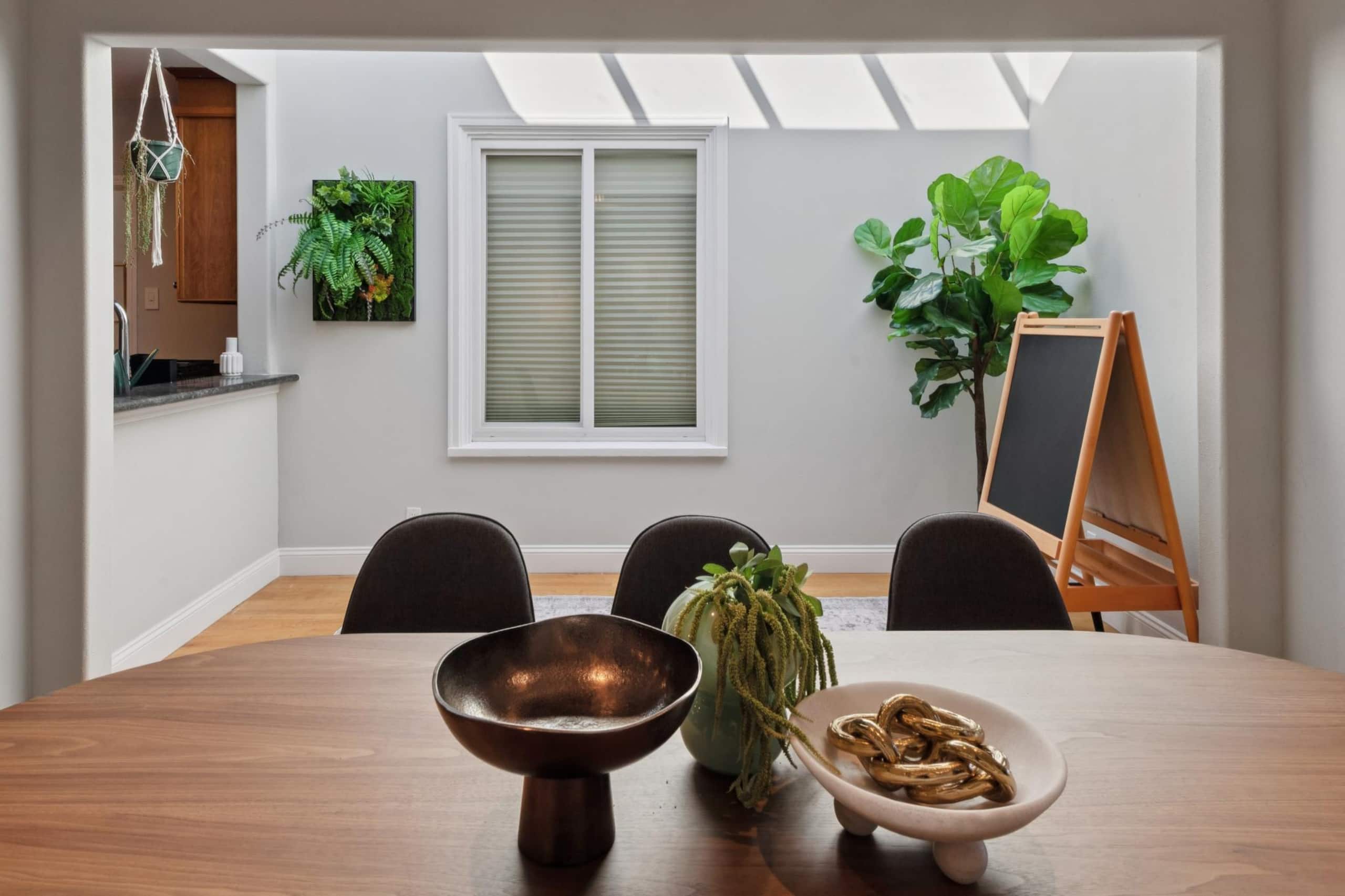 Home in San Francisco · ★4.96 · 3 bedrooms · 4 beds · 1 bath - Image 23