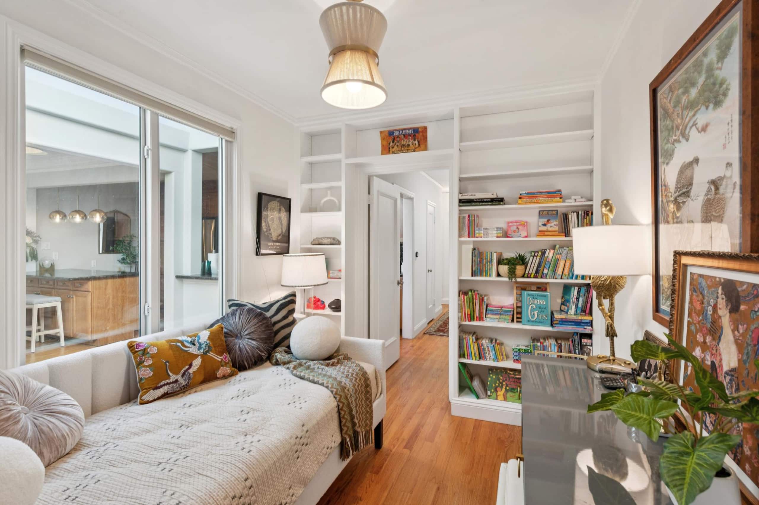 Home in San Francisco · ★4.96 · 3 bedrooms · 4 beds · 1 bath - Image 45