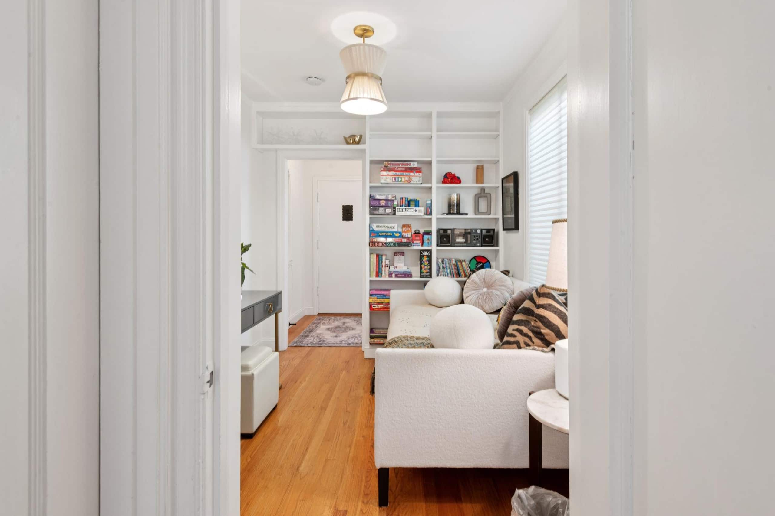 Home in San Francisco · ★4.96 · 3 bedrooms · 4 beds · 1 bath - Image 43