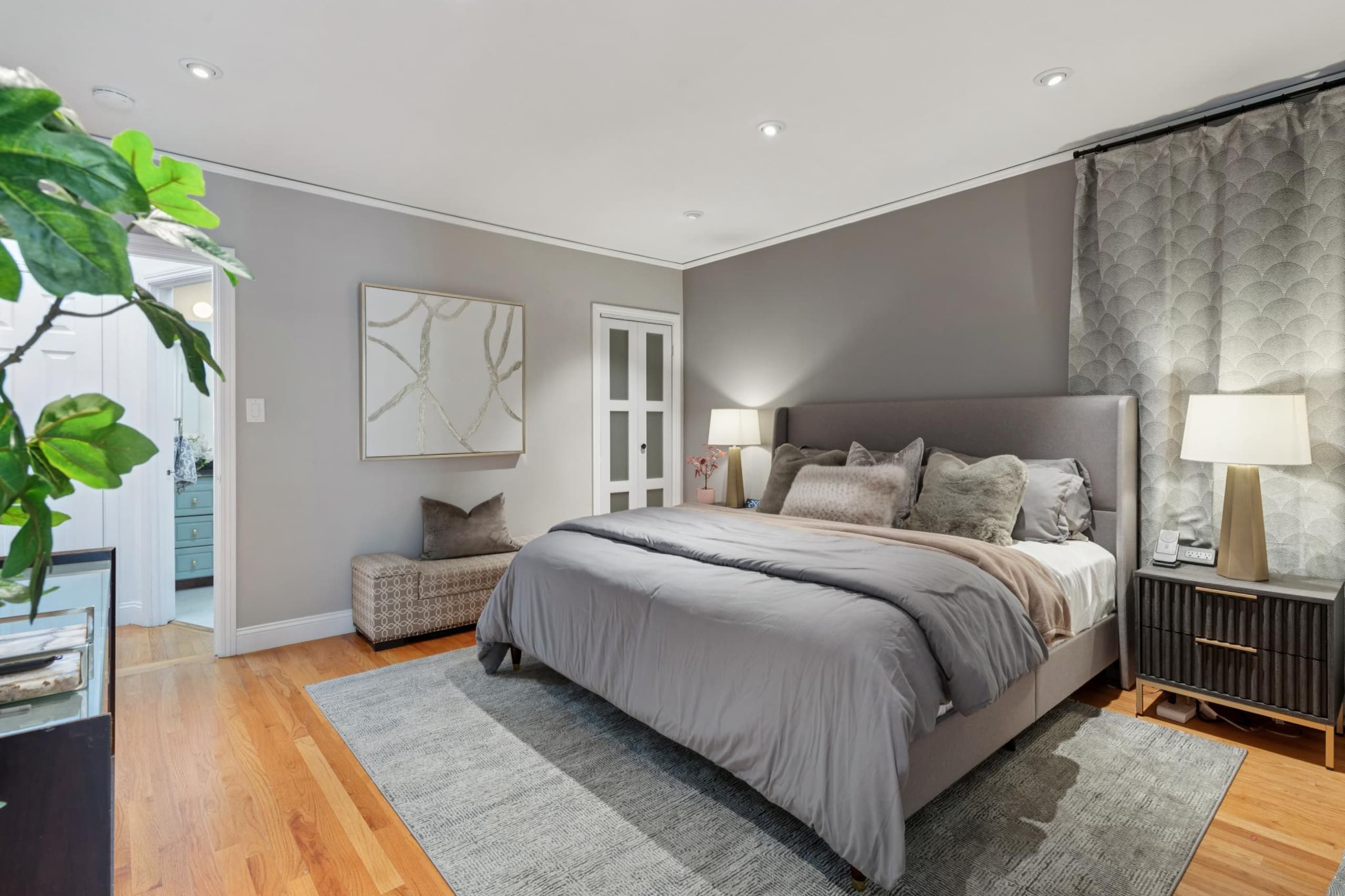 Home in San Francisco · ★4.96 · 3 bedrooms · 4 beds · 1 bath - Image 32