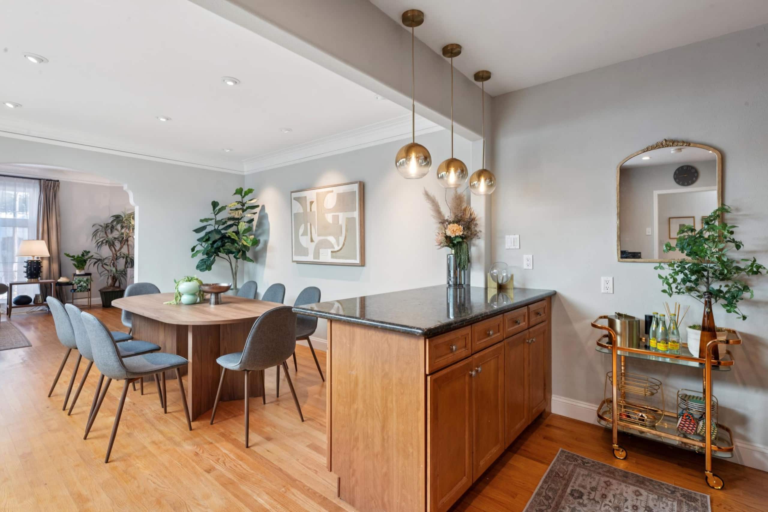 Home in San Francisco · ★4.96 · 3 bedrooms · 4 beds · 1 bath - Image 25