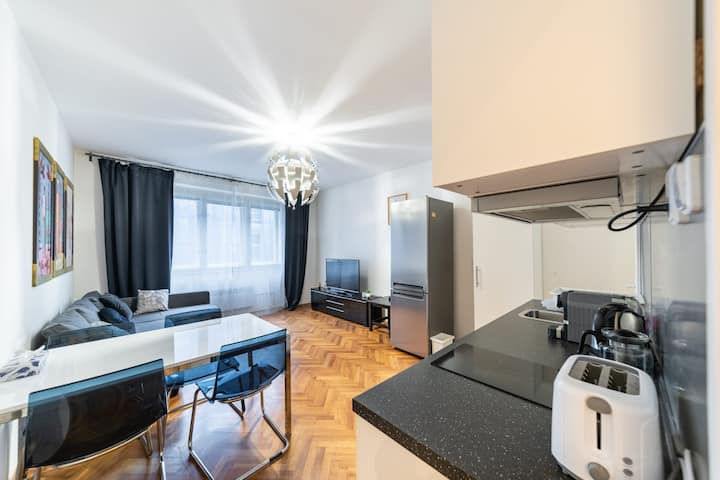 Charming Apartment - Prague